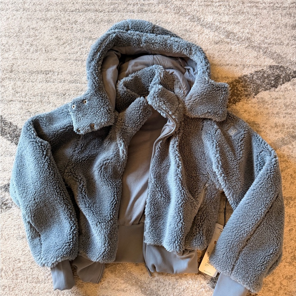 Alo Yoga Foxy Sherpa Jacket Brand New Steel Blue size small